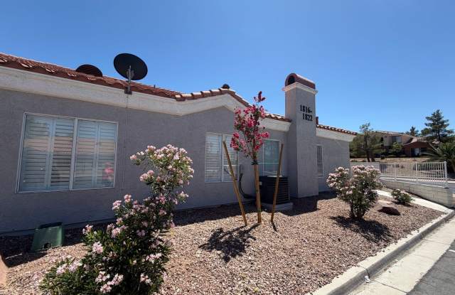 Charming 2 bedroom single story townhome