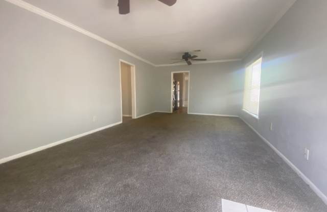 322 East Elgin Street