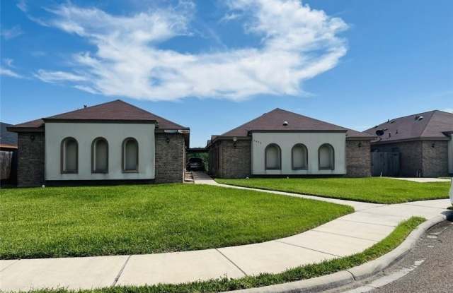 Photo of 3001 E Diamond Head Avenue unit: B