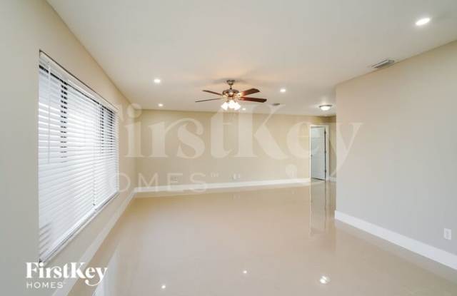 708 Northeast 7th Terrace