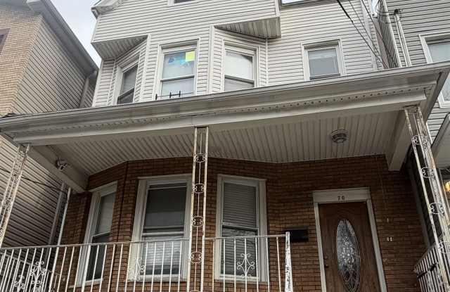 Photo of 70 CHARLES ST