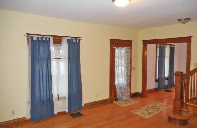 212 W Michigan Avenue