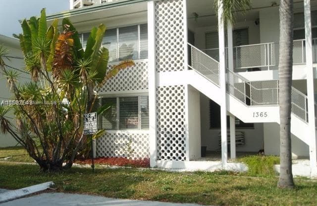 1365 NE 105th St - 1365 Northeast 105th Street, Miami Shores, FL 33138