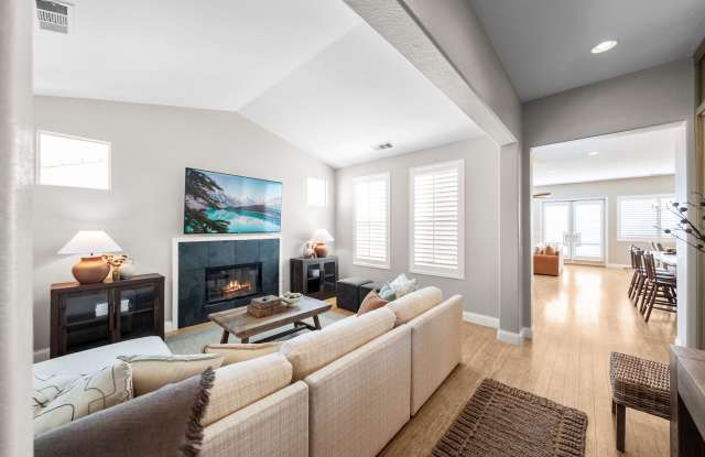 27067 Sunningdale Way