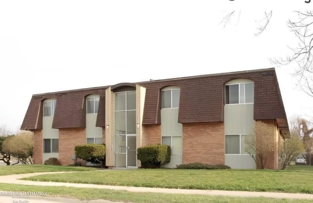 200 shadyside B2 - 200 Shadyside Drive, Mount Clemens, MI 48043