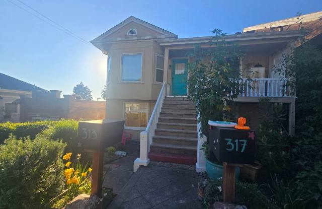 Beautiful Lower Level Unit in Pt. Richmond, CA