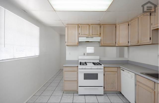 3Bed/1.5Bath House at Northern Ave/31st Ave! Move-In Ready on 07/16/2026! -- NO HOA!