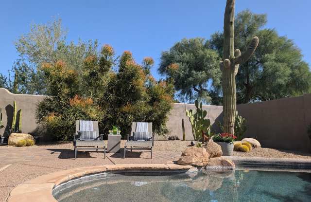 7953 E THUNDERHAWK Road