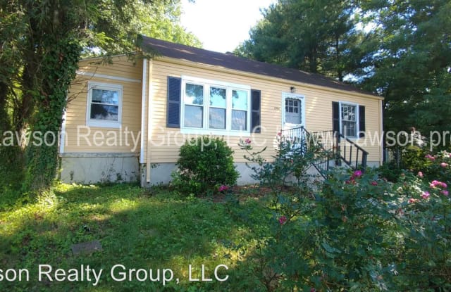 2906 Sweetbrier Ave. - 2906 Sweetbrier Avenue Southwest, Roanoke, VA 24015