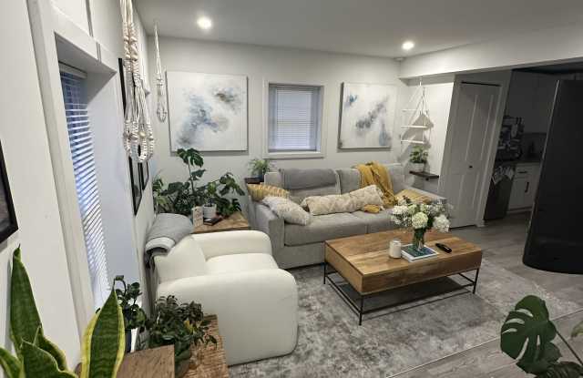 5141 19th Road North