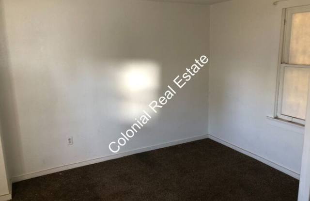 519 1/2 Gidding Street