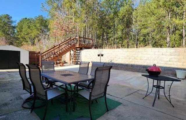 3825 Jackson Shoals Court