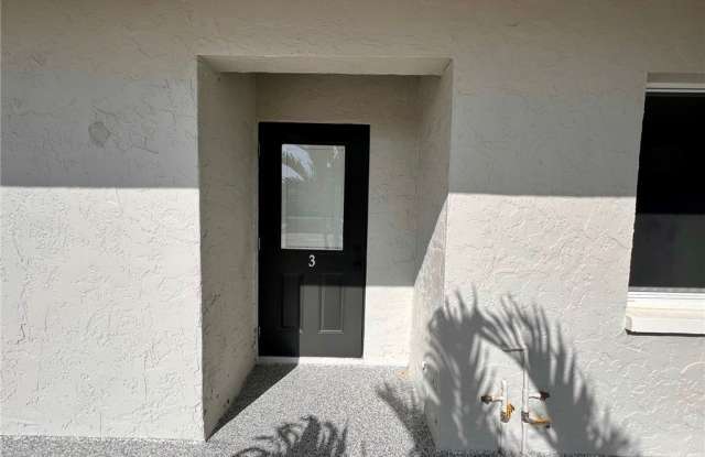 4102 SE 19th Place