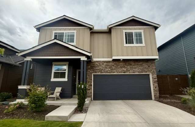 Spacious 4-Bedroom D.R. Horton Home – Great Location in Stone Creek!