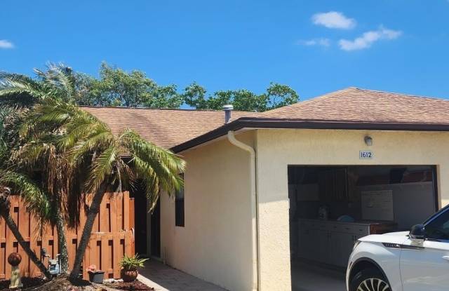 1612 Jolson Court