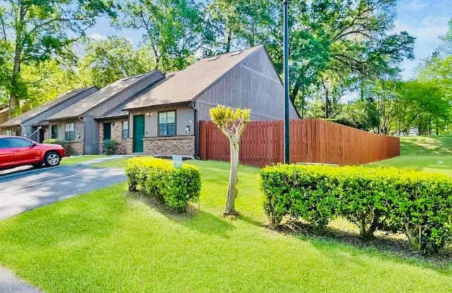 Photo of 1085 Ocala Road