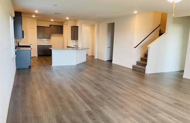 6334 Yorkdale Street