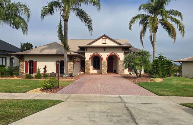 Stunning 3 Bedroom, 3 Bath Home – 2,500 sq/ft – Oversized Garages  Modern Upgrades