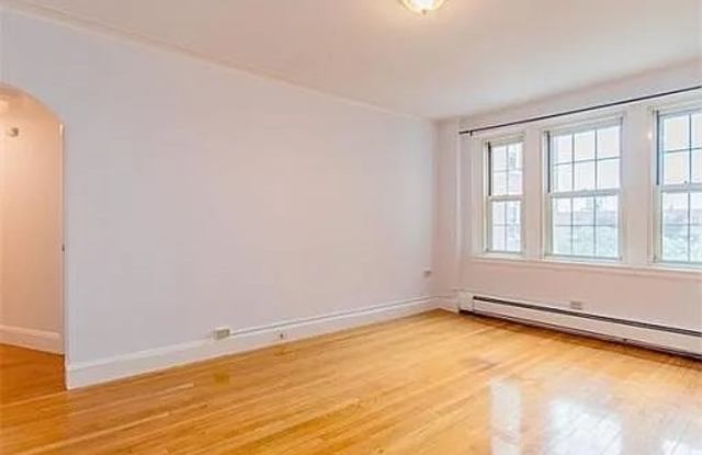 Photo of 1454 Beacon St Apt 643