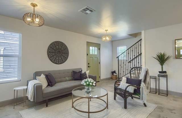 903 DAWSON ST unit: A