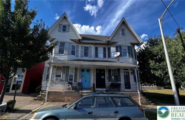 1251 Northampton Street unit: 1