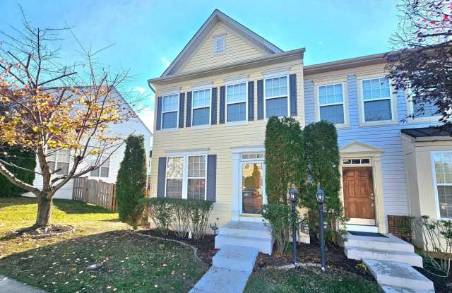 15334 ELIZABETH BURBAGE Loop