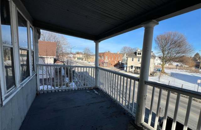 853 N Goodman Street