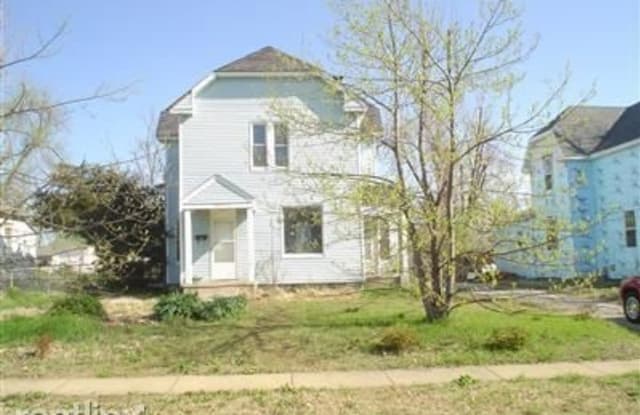 1207 W Webster St - 1207 West Webster Street, Springfield, MO 65802