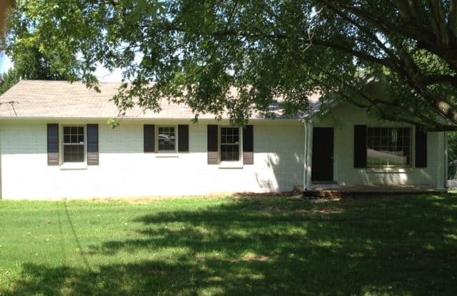 614 Blue Ridge Dr - 614 Blue Ridge Dr, Maury County, TN 38401