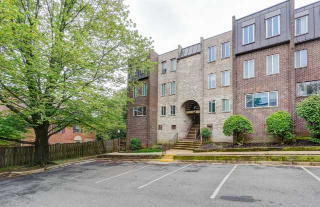 Photo of Super Spacious 2 Bedroom Apartment in Park Spring!