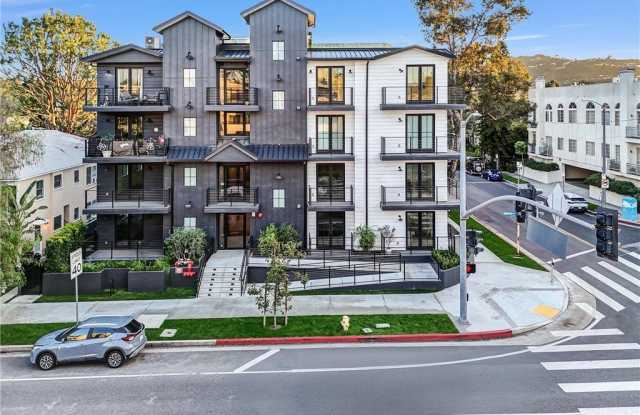 10352 Riverside Drive