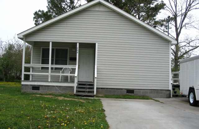 Cute home located in City Limits