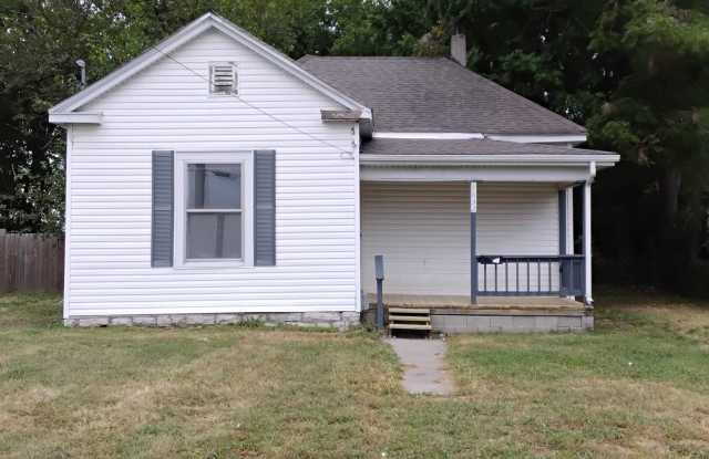 1/2 OFF MOVE IN AMOUNT! 1/2 OFF SECURITY! 2 Bed 1 Bath Home