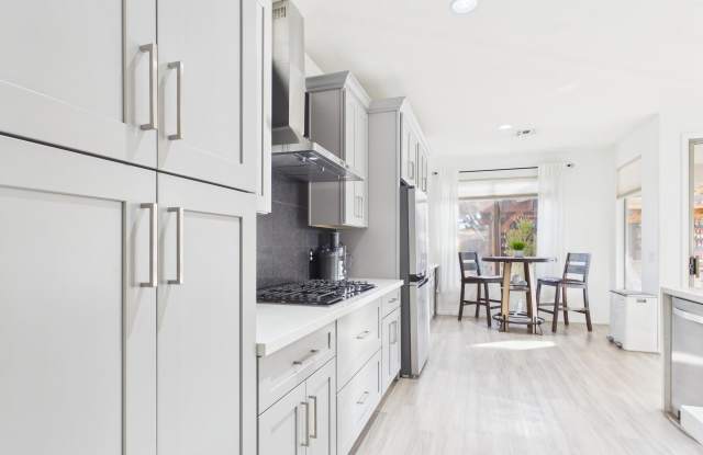 12579 W Mulberry Drive