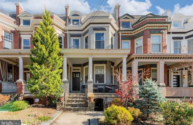 4509 15TH Street NW unit: B