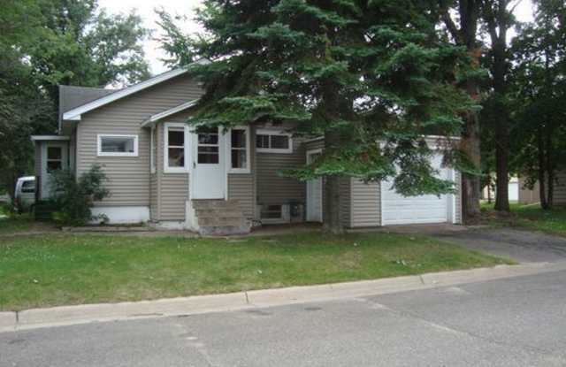 Cute 2 Bedroom Home