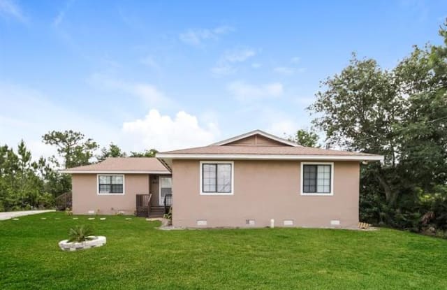 902 Poinsettia Avenue - 902 Poinsettia Avenue, Lehigh Acres, FL 33972