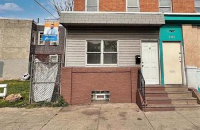 3300 E St - 3300 E Street, Philadelphia, PA 19134