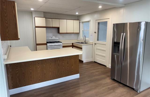 210 Conhocton Street