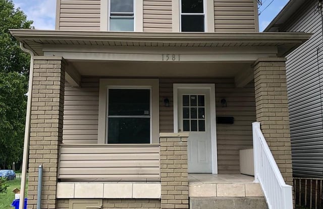 1581 2nd St - 1581 2nd Street, New Brighton, PA 15066