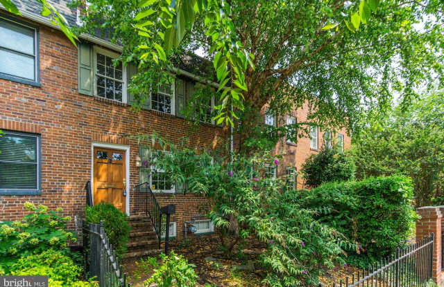 419 N PAYNE STREET - 419 North Payne Street, Alexandria, VA 22314