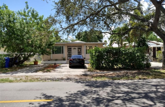 2302 Washington St - 2302 Washington Street, Hollywood, FL 33020