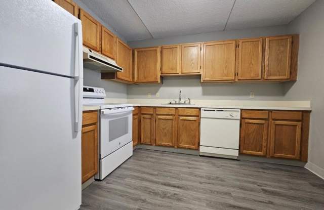 30 Harbor Point Blvd.