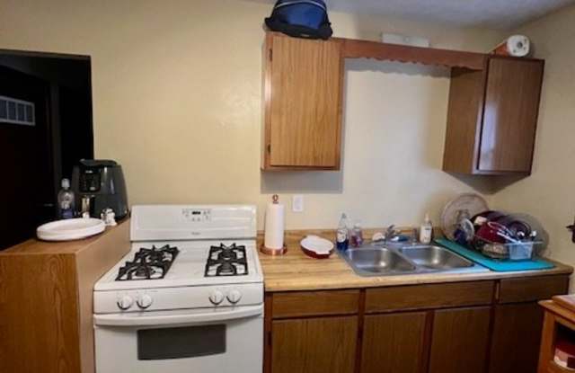 626 Poplar Street - A