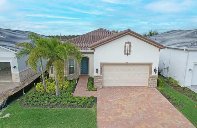 10724 Northbrook Circle