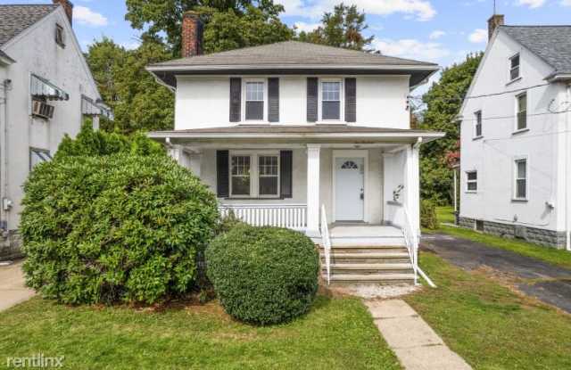 219 Bennett St - 219 Bennett Street, Exeter, PA 18643