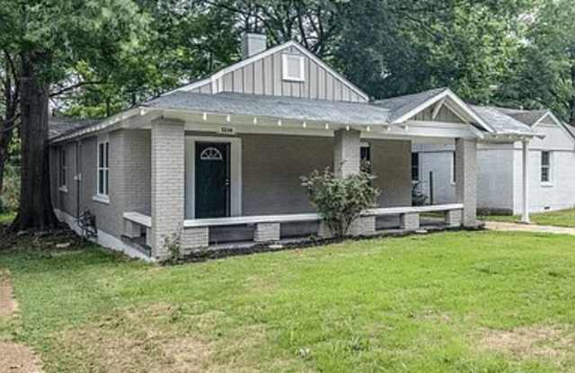 3220 Choctaw Ave