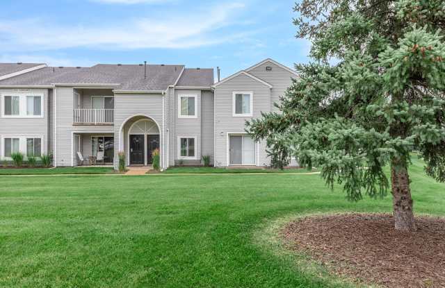 Oaks at Hampton Apartments