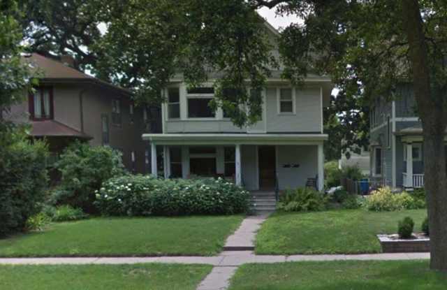 6 Bedroom June 2024 Near Macalester!