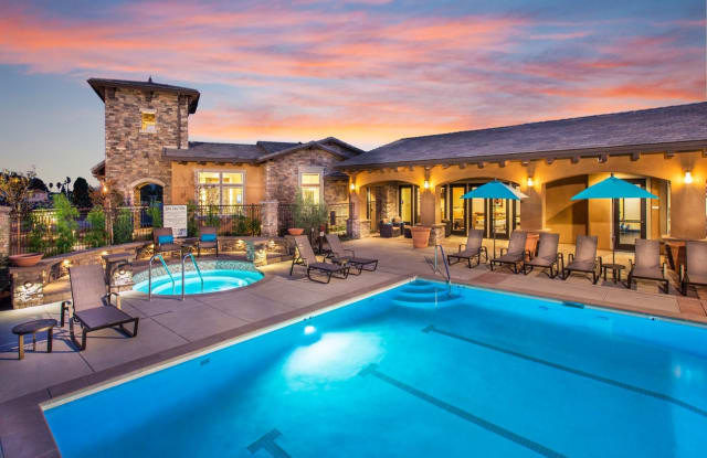 Photo of Hollister Village